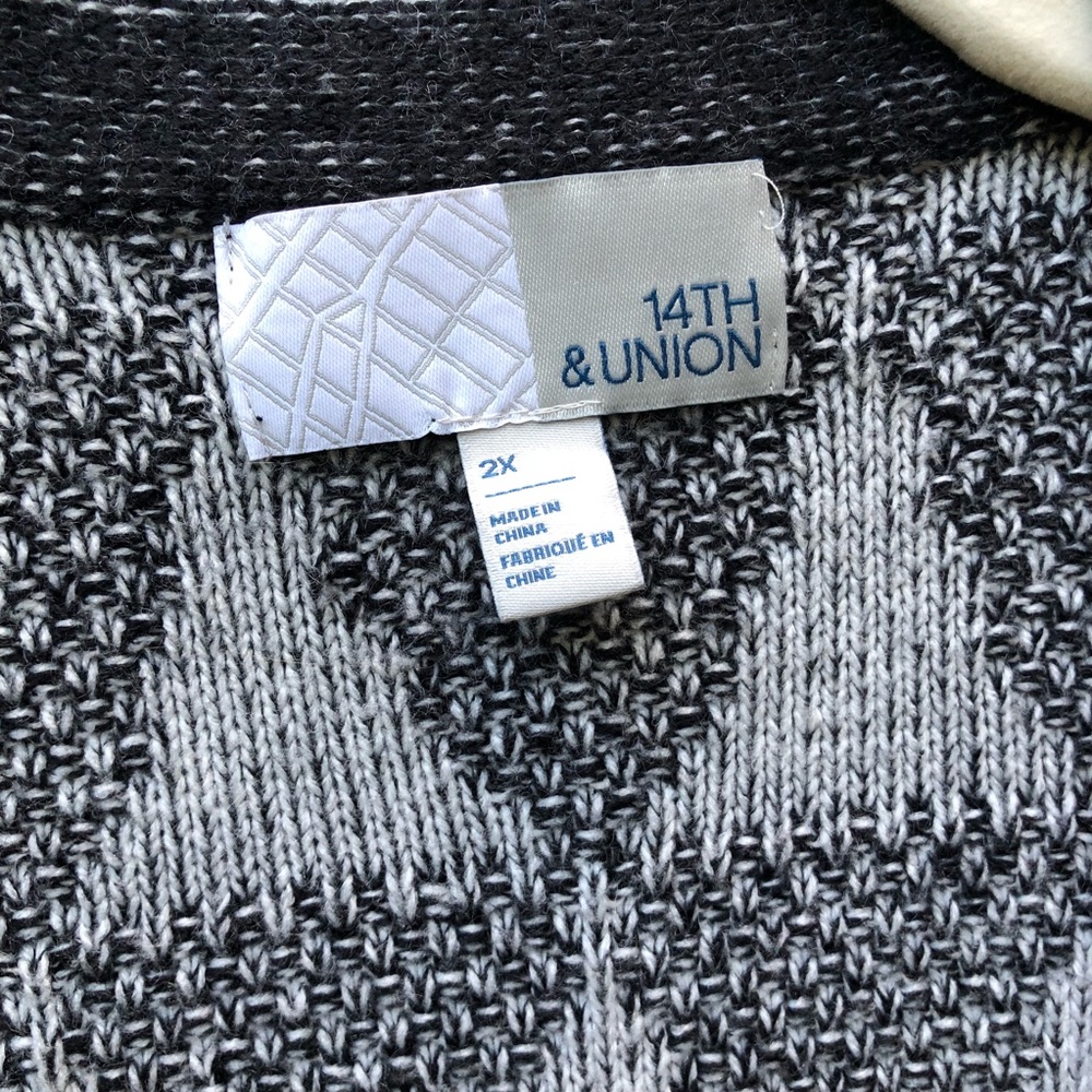 Geometric Gray Sweater Plus Size - image 3